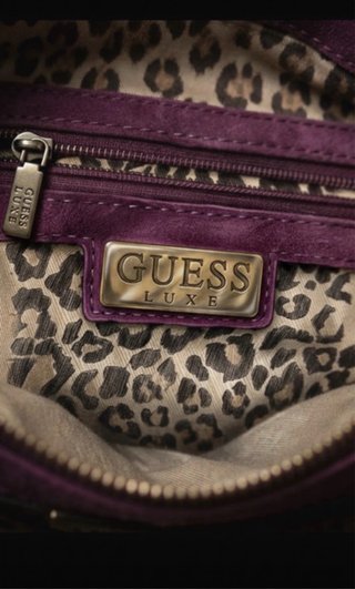 Bolso Guess Ante Morado Flecos