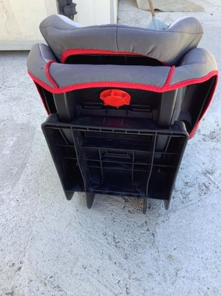 Seggiolino auto Prenatal grigio e rosso