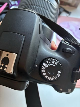 Canon EOS 4000D