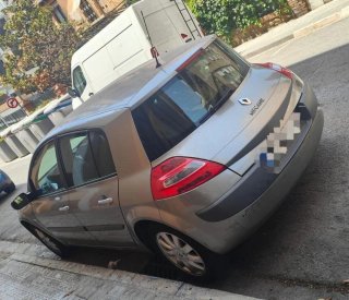 Renault Mégane 1.5dCi 2008 · 183.000 km · Averiado
