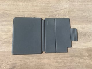 Teclado ZAGG Pro Keys iPad Pro 12.9/ iPad Air 12.9