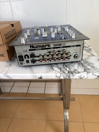 Mesa de mezclas Numark DMX06 2 canales , mas funda