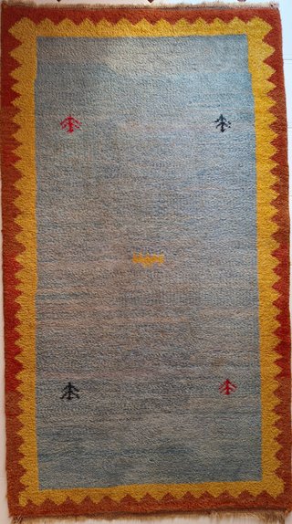 Alfombra artesanal de estilo bereber/tribal