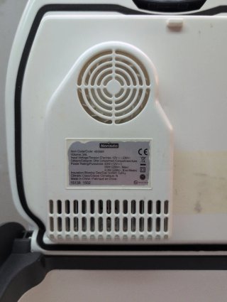 Nevera portátil Norauto 12V/220V