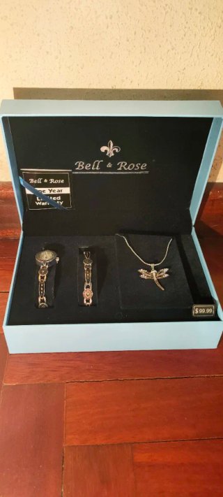 Conjunto Bell & Rose: Reloj, Pulsera y Collar