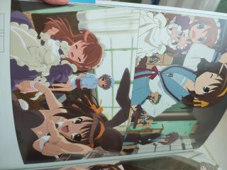 Revista dedicada a Haruhi Suzumiya. 涼宮ハルヒの憂鬱超月刊長