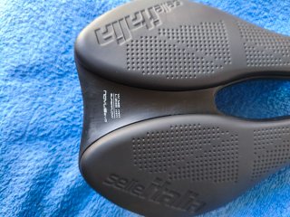Sillín Selle Italia Novus Neo