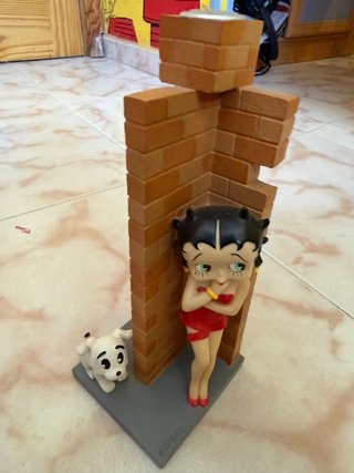 Figura Betty Boop sujetalibros ladrillo