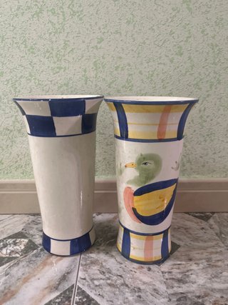 Jarrones de cerámica decorados