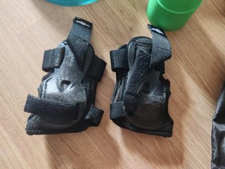 Patines ajustables niño T32-35 + protección