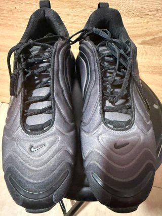 Nike Air Max 720 Negro/Gris