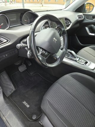Peugeot 308 1.2 PureTech 130cv (2018) – 65.000 km