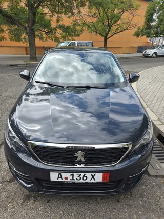 Peugeot 308 1.2 PureTech 130cv (2018) – 65.000 km