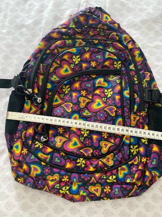 Mochila con estampado de corazones y flores