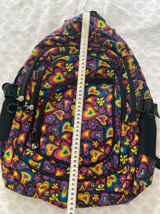 Mochila con estampado de corazones y flores