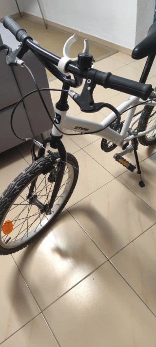 Bicicleta infantil blanca