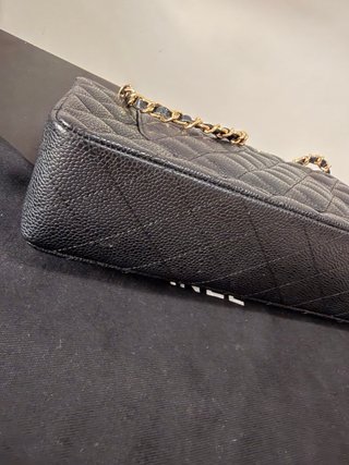 Borsa Chanel Classica Nera con Catena Dorata