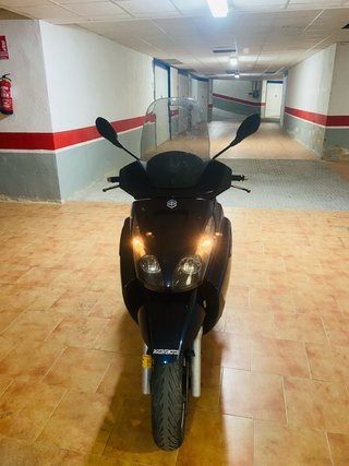 Piaggio X7 250cc Scooter