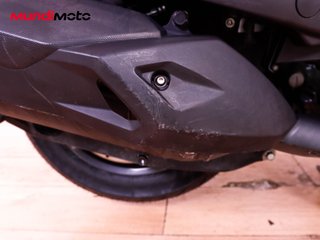 YAMAHA X-MAX 400 ABS