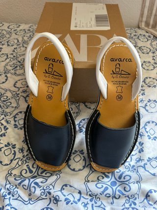 Avarcas Mujer Piel Talla 36 Negras y Blancas
