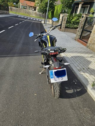 Zontes Z2 Naked 125cc Moto Negro/Amarillo