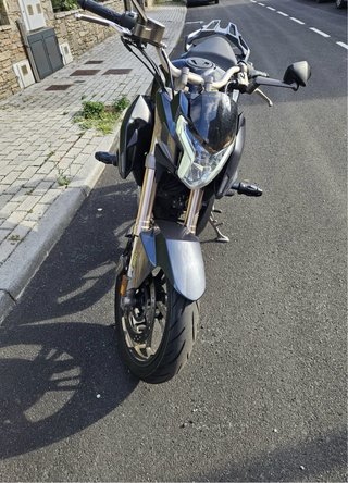 Zontes Z2 Naked 125cc Moto Negro/Amarillo