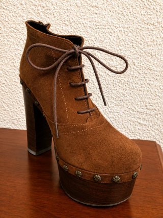 Botines de tacón con plataforma y cordones