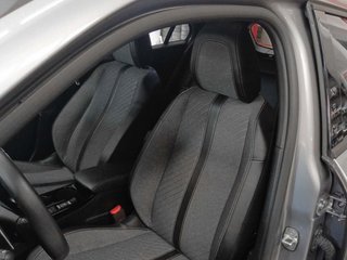 Peugeot 2008 Allure Hybrid eDCS6 107 kW (145 CV)