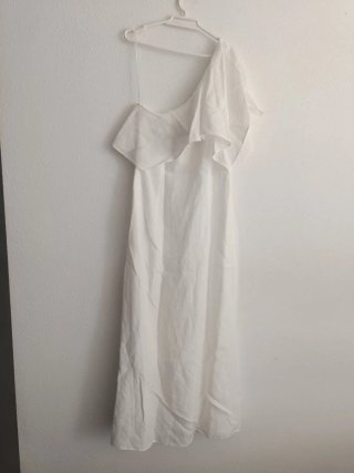Vestido Zara blanco asimétrico volantes lino M