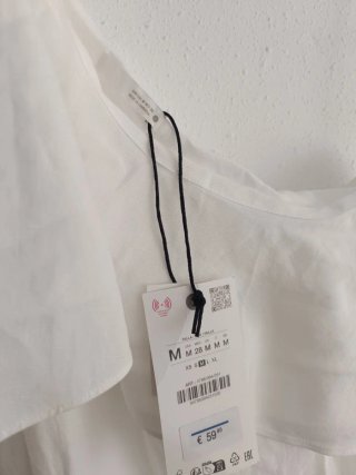 Vestido Zara blanco asimétrico volantes lino M