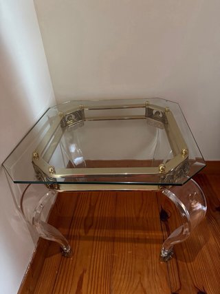 Mesa de cristal vintage con patas doradas