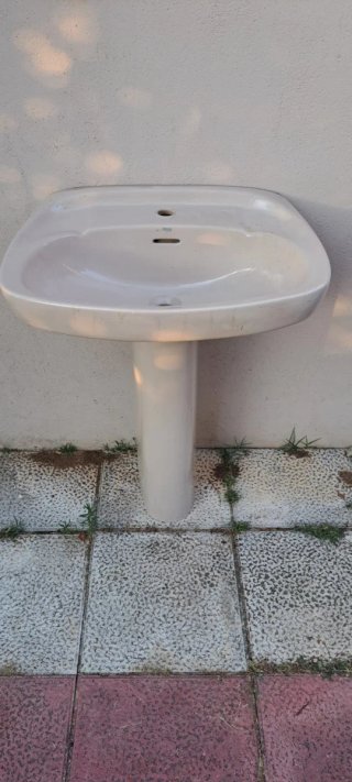 Lavabo de pedestal blanco