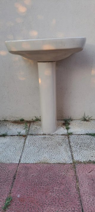 Lavabo de pedestal blanco