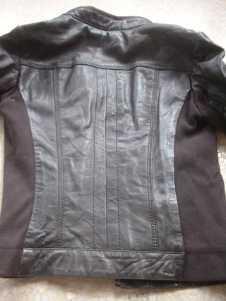 Chaqueta cuero marca MANGO Talla XS