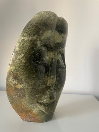 Escultura Shona Piedra Pulida en Tengenenge.