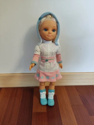 Nancy Muñeca Invierno