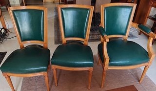 Conjunto mesa escritorio y sillas madera