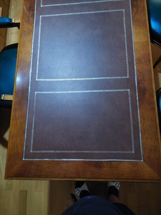 Conjunto mesa escritorio y sillas madera