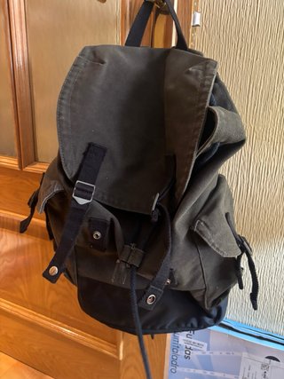 Mochila estilo militar verde