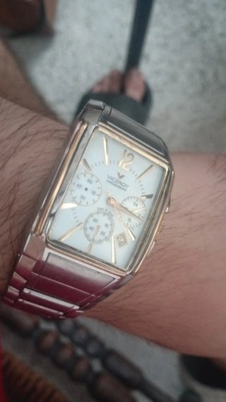 Reloj Viceroy Cronógrafo Hombre Dorado Plateado.
