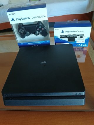 Consola PS4 Negra + 3 Mandos y Cámara