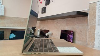 MacBook Air 13" 2022 M2 8GB RAM
