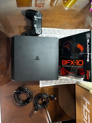 Ps4 Slim 500GB con Mando Original