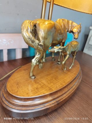 Lámpara Antigua Bronce y Madera