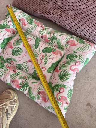 Cama para perro pequeño con estampado