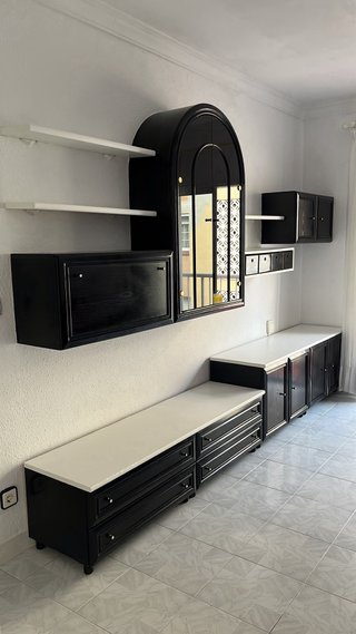 Mueble colgador vajilla cristal y madera