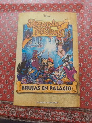 Wizards mickey brujas en el palacio
