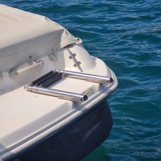 Barco Monterey Bowrider 180, motor Mercruiser 3.0