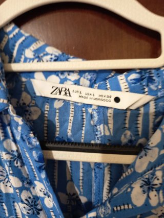Vestido largo Zara floral azul y blanco