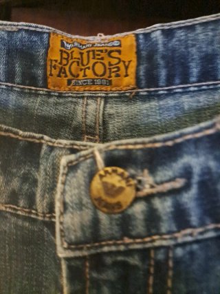Pantalón vaquero Armani Talla 34